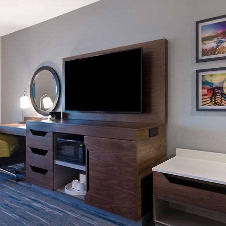 Hampton Inn & Suites מרינה מראה חיצוני תמונה