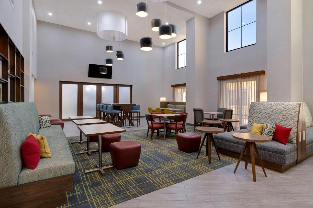 Hampton Inn & Suites מרינה מראה חיצוני תמונה