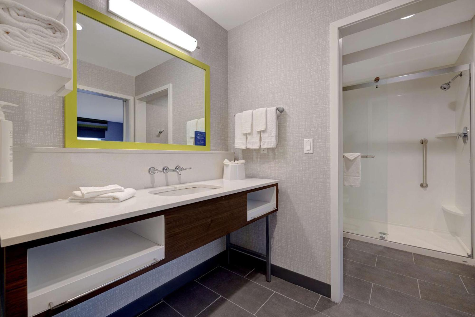 Hampton Inn & Suites מרינה מראה חיצוני תמונה