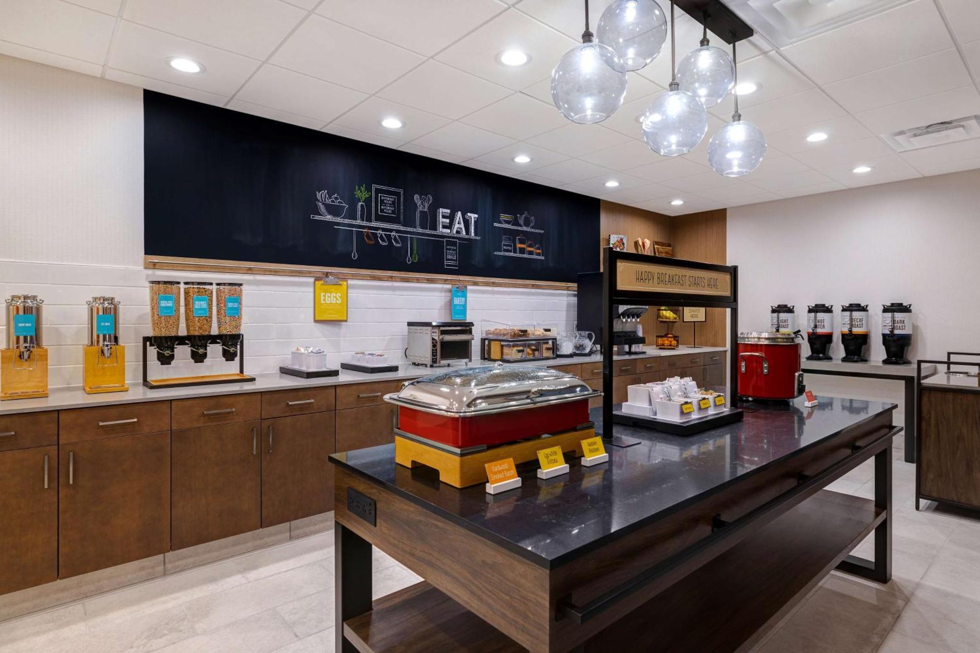 Hampton Inn & Suites מרינה מראה חיצוני תמונה